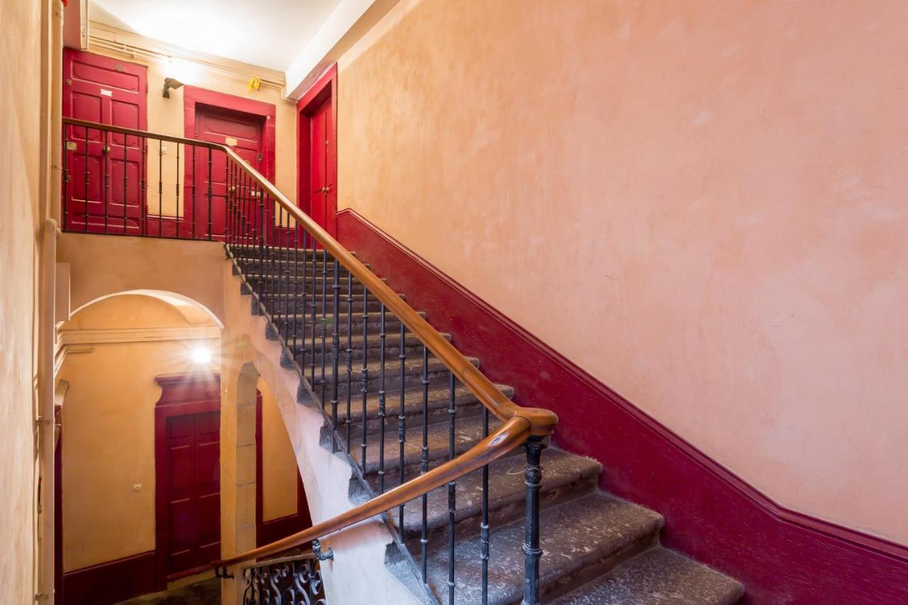 Host Inn Lyon - Hypercentre Vieux ליון מראה חיצוני תמונה